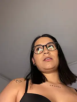 Val12777 Live XXX-chat