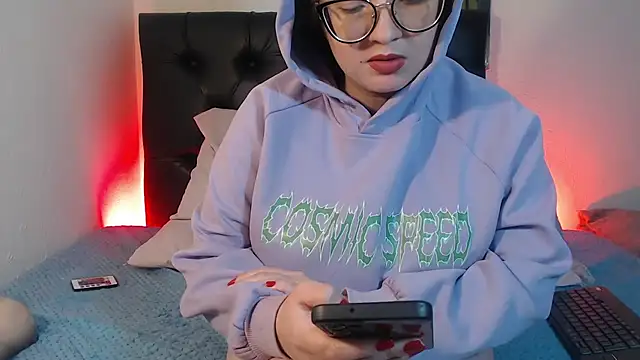 KrystalAdams Chat XXX in diretta