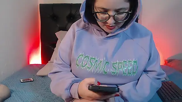 KrystalAdams' Live XXX Chat