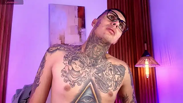 Liam_Ink élő XXX-chatje
