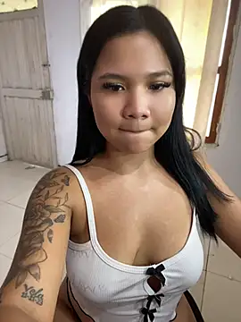 Chat XXX ao vivo de kiaradolls