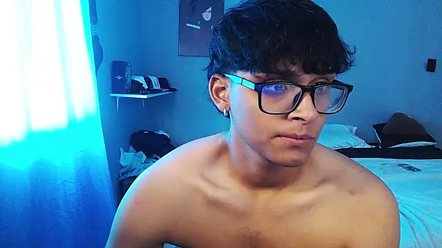 Mr_yisuzz Live XXX Chat