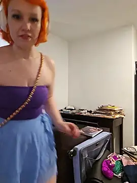 Živý XXX chat MadelynDaisy