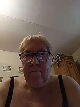 Molli1408's Live XXX Chat