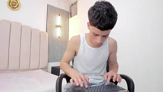 Stiven_Cooper2 Live XXX Chat