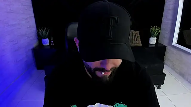 jhon_bear03: απευθείας συνομιλία ΧΧΧ