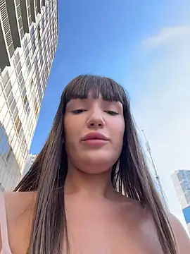 Sophie_Avory Show in webcam