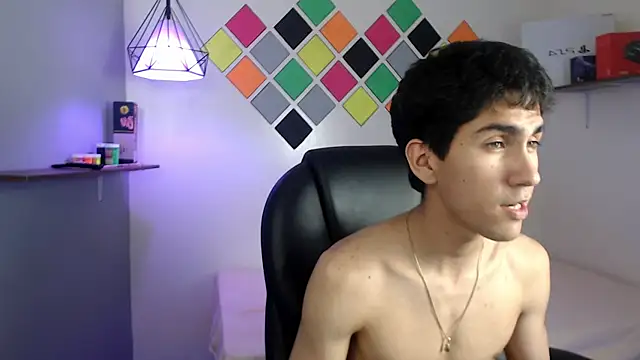 adan_tower – Naživo XXX chat