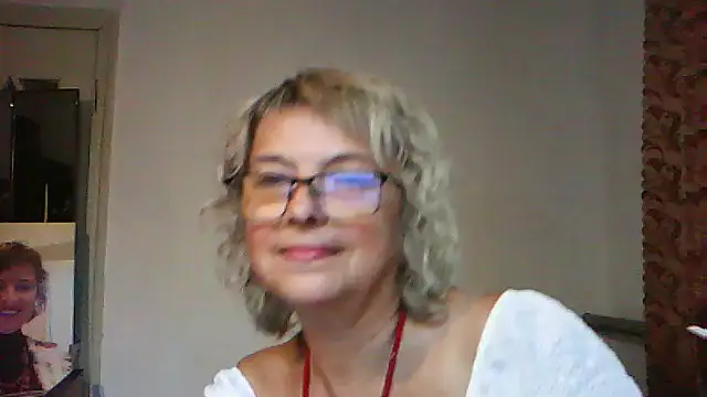 ElizabethGorden Adlı Modelin Canlı XXX Sohbeti