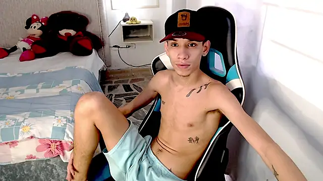 Chat +18 de YorYo_hot ao vivo