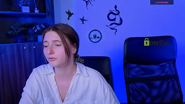 XXX chat uživo modela nekky_mouse
