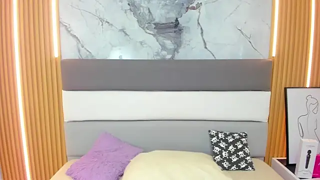 LEYNABRAUN's Live XXX Chat