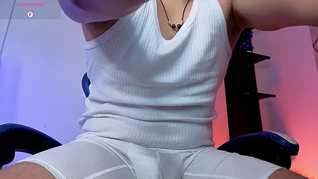 XXX chat uživo modela JamesCr_