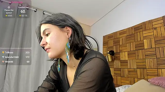 Chatroom XXX en direct de freyaa__1