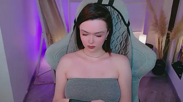Chat XXX en directo de AvaFlower