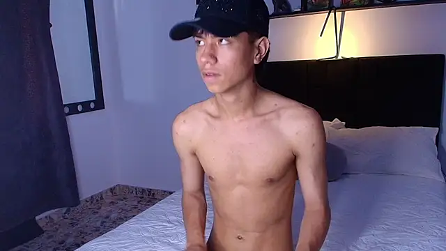 צ'אט XXX בשידור חי של Jacob__10
