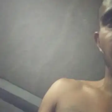 Chat +18 de josevazk37 ao vivo