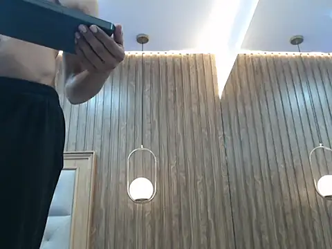 Онлайн чат XXX Colby_driscoll