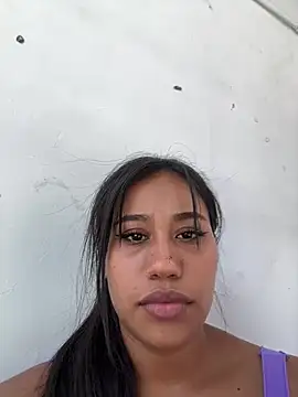 Chat +18 de thalia_nichols ao vivo
