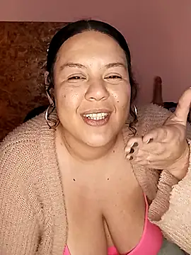 XXX chat uživo modela MedusaBra
