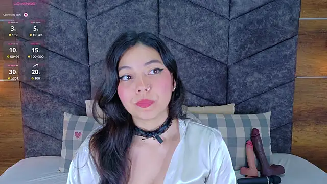Chatroom XXX en direct de AnnieRouse__