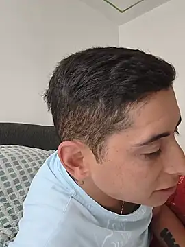 Tiger_cryad Show Webcam