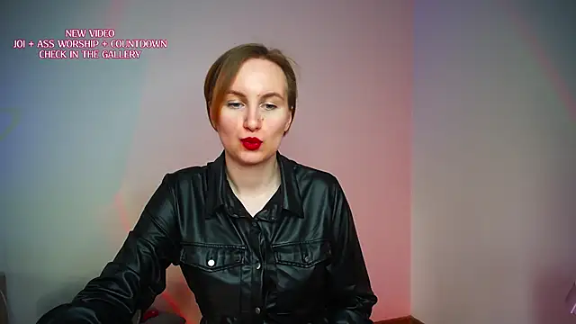 KinkyMissCherry Chat XXX in diretta