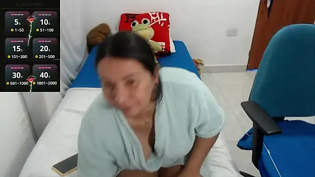 LAURA_Foxht Live XXX Chat