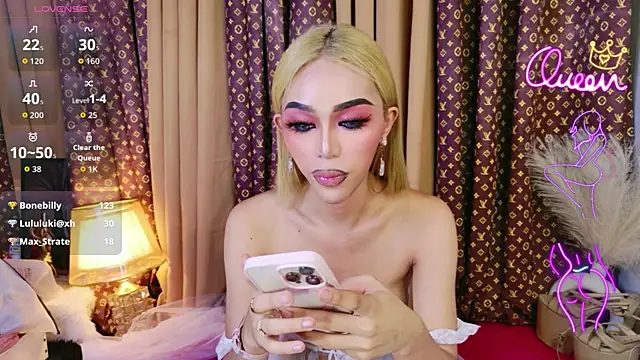 Tarah_Morphy – Live XXX-chat