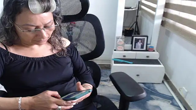 jesy_hot's Live XXX Chat