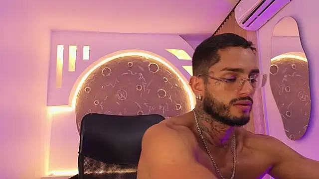 แชท XXX สดของ Alanrodgers