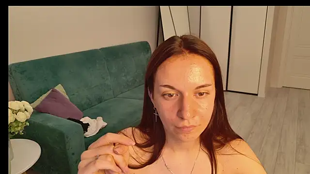 Ola_Queen's Live XXX Chat