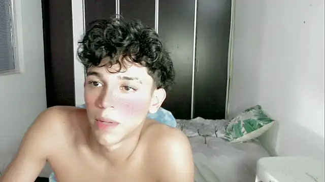 Czat XXX na żywo – 2c_Bby