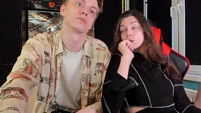 enker XXX чат на живо