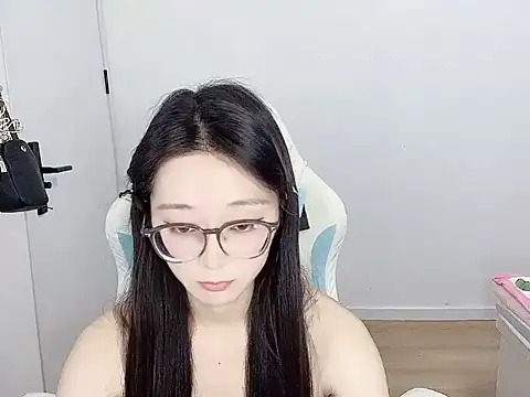 -qingqing élő XXX-chatje