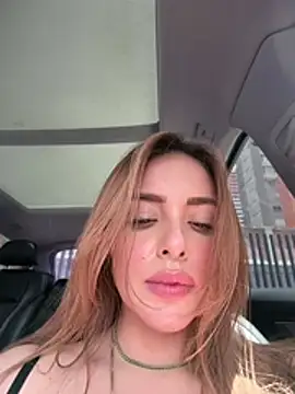 Alirawrz লাইভ XXX চ্যাট