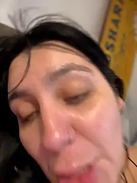 הופעת וובקאם של Vicky_Sixx