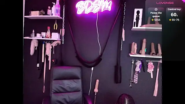 Chat XXX en directo de MissVicky_SlaveLiah_BDSM