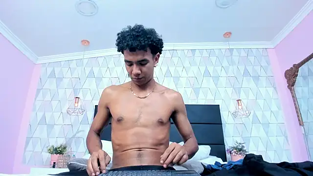 MarckThompsonn Chat XXX live