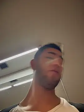 Chatroom XXX en direct de liam_bronw