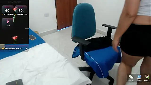 LAURA_Foxht: απευθείας συνομιλία ΧΧΧ