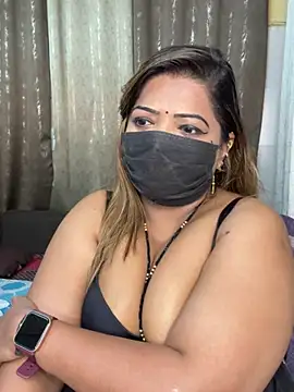 Chat +18 de Oh-Monika87 ao vivo