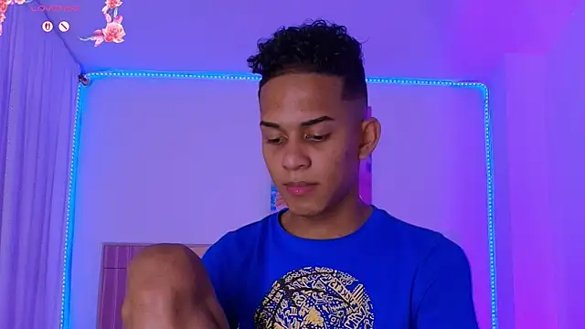 Živý XXX chat dilan_alfonzo