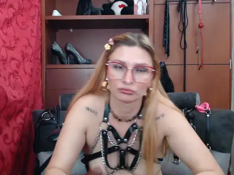 sachaclinford's Live XXX Chat