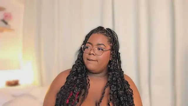 Ayanaa_Ebony_ Chat XXX in diretta