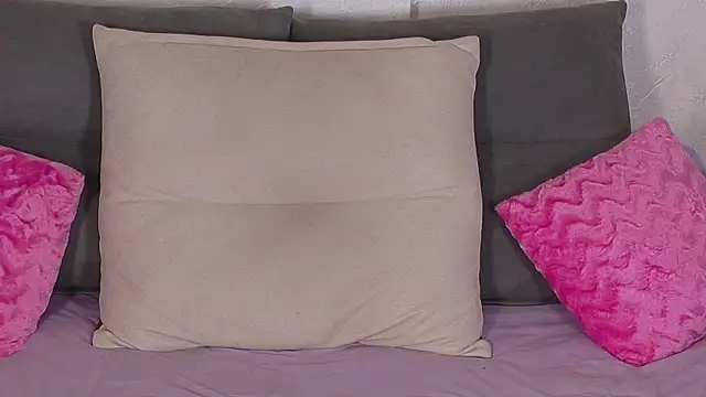 Starstormy Adlı Modelin Canlı XXX Sohbeti