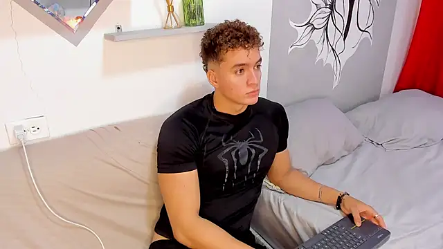 paull_george Шоу с уебкамера