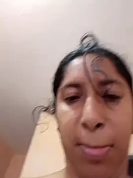 hotaniani's Live XXX Chat