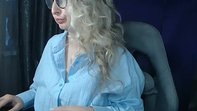 RubiLakros Chat XXX live
