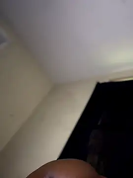 ApAfterDark লাইভ XXX চ্যাট